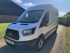 2019 Ford Transit 2.0 350 Ecoblue in White — image 3