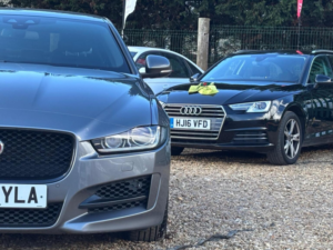 2017 Jaguar Xe 2.0d R-Sport Auto AWD Euro 6 (s/s) 4dr in Grey — image 5