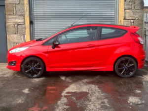 2016 Ford Fiesta 1.0t Ecoboost Zetec S Hatchback 3dr Petrol Manual Euro 6 (s/s) (140 Ps) in Red — image 4