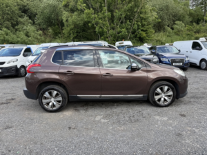 2014 Peugeot 2008 1.6 E-Hdi Allure in Brown — image 3