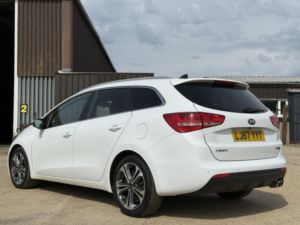 2017 Kia Ceed 1.6 Crdi Gt-Line S in White — image 5