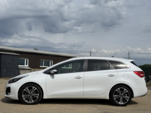 2017 Kia Ceed 1.6 Crdi Gt-Line S in White — image 6