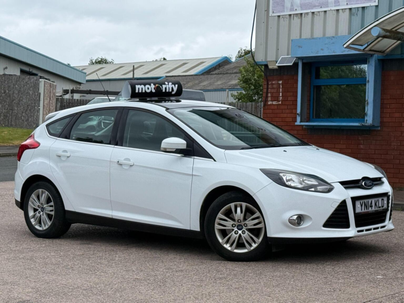 2014 Ford Focus 1.6 Tdci Titanium Navigator Euro 5 (s/s) 5dr in White — image 1