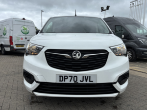 2020 Vauxhall Combo 1.6 Turbo D 2300 Sportive in White — image 2