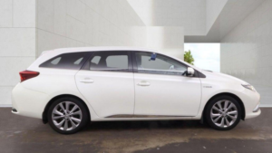 2016 Toyota Auris 1.8 Vvt-H Excel Touring Sports CVT Euro 6 (s/s) 5dr (safety Sense) in White — image 6