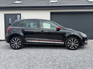 2017 Volkswagen Polo 1.0 Beats in Black — image 4