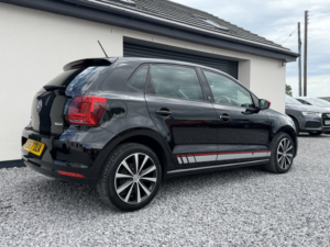 2017 Volkswagen Polo 1.0 Beats in Black — image 6