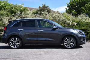2022 Kia Niro 1.6 Gdi 4 SUV 5dr Petrol Hybrid Dct Euro 6 (s/s) (139 Bhp) in Grey — image 2