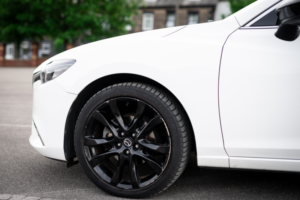 2015 Mazda Mazda6 2.0 Skyactiv-G Sport Nav in White — image 5