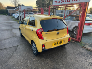 2016 Kia Picanto 1.0 Sr7 Euro 5 5dr in Yellow — image 4