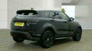 2019 Land Rover Range Rover Evoque 2.0 D150 R-Dynamic S Auto 4WD Euro 6 (s/s) 5dr in Black — image 4