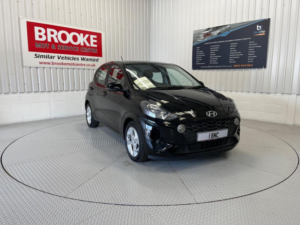 2021 Hyundai I10 1.0 Se Connect Euro 6 (s/s) 5dr in Black — image 1