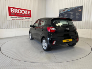 2021 Hyundai I10 1.0 Se Connect Euro 6 (s/s) 5dr in Black — image 6