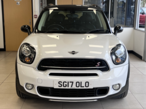2017 MINI Countryman 1.6 Cooper S All4 Countryman in White — image 3