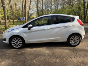 2016 Ford Fiesta 1.0 T Ecoboost Titanium in White — image 6