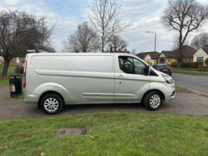 2021 Ford Transit Custom 2.0 Transit Custom Limited Van 300 L2 2.0l Ecoblue 130ps Fwd 6 Speed Manual in Silver — image 3