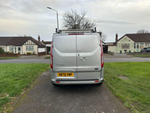 2021 Ford Transit Custom 2.0 Transit Custom Limited Van 300 L2 2.0l Ecoblue 130ps Fwd 6 Speed Manual in Silver — image 5