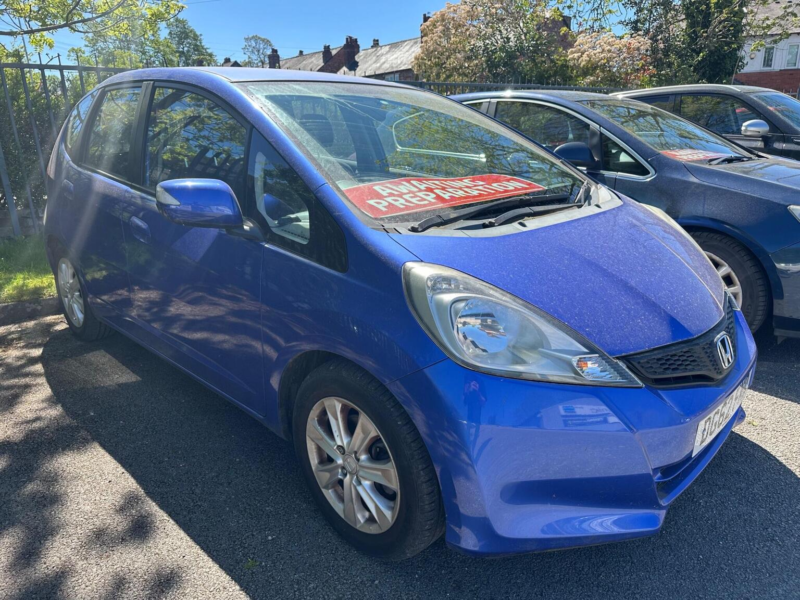 2012 Honda Jazz 1.4 I-Vtec Es Euro 5 5dr in Blue — image 1