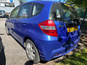 2012 Honda Jazz 1.4 I-Vtec Es Euro 5 5dr in Blue — image 4