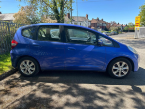 2012 Honda Jazz 1.4 I-Vtec Es Euro 5 5dr in Blue — image 6