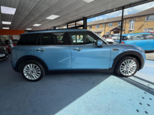 2017 MINI Clubman 1.5 One D Euro 6 (s/s) 6dr in Blue — image 2
