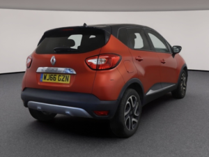 2016 Renault Captur 1.5 Dci Energy Signature Nav SUV 5dr Diesel Auto Euro 6 in Red — image 3