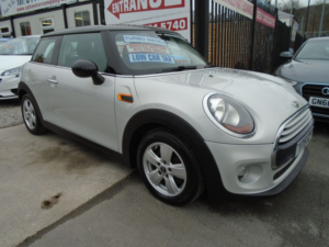 2015 MINI Hatch