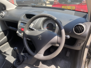 2013 Peugeot 107 1.0 12v Active in Silver — image 5