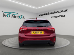 2019 Ford Focus 1.0t Ecoboost Titanium Euro 6 (s/s) 5dr in Red — image 5