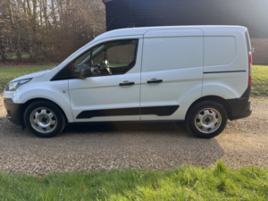 2020 Ford Transit 1.5 220 Ecoblue 5 SEAT Combi, Leader Van in White — image 5