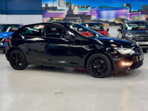 2015 SEAT Leon 2.0 Tdi Cr Fr Sport Coupe Euro 5 (s/s) 3dr in Black — image 2