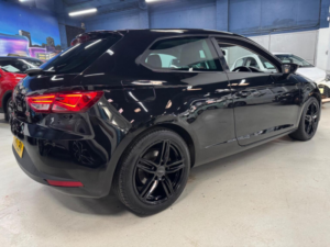 2015 SEAT Leon 2.0 Tdi Cr Fr Sport Coupe Euro 5 (s/s) 3dr in Black — image 4