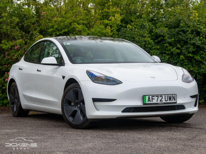 2022 Tesla Model 3 Auto Rwd 4dr in White — image 1