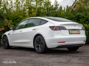 2022 Tesla Model 3 Auto Rwd 4dr in White — image 5