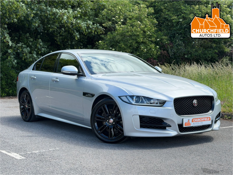 2019 Jaguar Xe 2.0d R-Sport Saloon 4dr Diesel Auto Euro 6 (s/s) (180 Ps) in Silver — image 1
