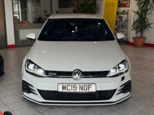 2019 Volkswagen Golf 2.0 Tdi Gtd in White — image 3