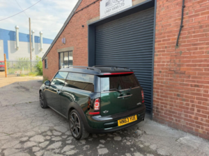 2013 MINI Clubman 2.0 Cooper D Auto Euro 5 5dr in Green — image 6