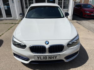 2018 BMW 1 Series 1.5 118i Sport 5-Door in White — image 4