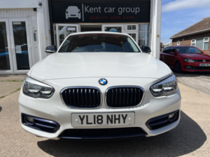 2018 BMW 1 Series 1.5 118i Sport 5-Door in White — image 5