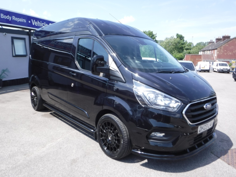2023 Ford Transit Custom 2.0 Transit Custom Limited Van 300 L2 2.0l Ecoblue 130ps Fwd 6 Speed Manual in Black — image 1