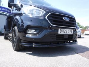 2023 Ford Transit Custom 2.0 Transit Custom Limited Van 300 L2 2.0l Ecoblue 130ps Fwd 6 Speed Manual in Black — image 2
