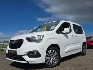 2018 Vauxhall Combo Life 1.5 Turbo D Blueinjection Energy MPV 5dr Diesel Manual Euro 6 (s/s) (100 Ps) in White — image 2