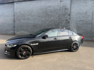 2017 Jaguar Xe 2.0 D R-Sport in Black — image 5