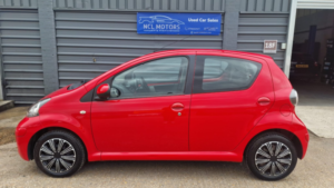 2011 Toyota Aygo 1.0 Vvt-I + in Red — image 5
