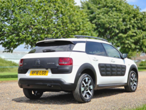 2016 Citroen C4 Cactus 1.2 Puretech Flair Etg5 Euro 6 (s/s) 5dr in White — image 6
