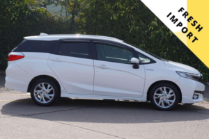 2015 Honda Shuttle 1.5 Z Hybrid 5dr 5 Seats in White — image 2