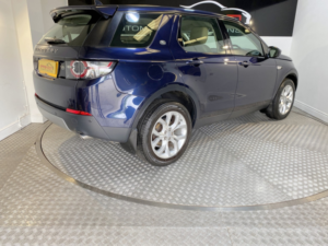 2015 Land Rover Discovery Sport 2.0 Td4 Hse in Blue — image 5