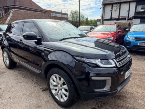 2016 Land Rover Range Rover Evoque Td4 Se in Black — image 2