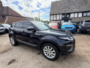 2016 Land Rover Range Rover Evoque Td4 Se in Black — image 5