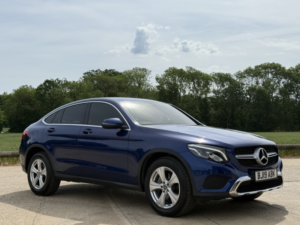 2019 Mercedes-Benz Glc 2.1 Glc220d Sport in Blue — image 2